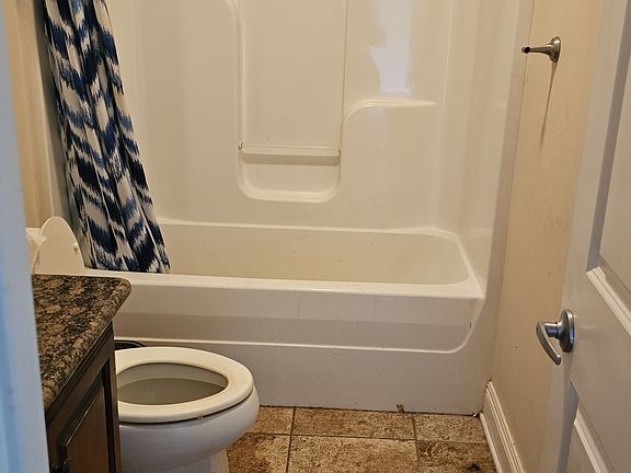 5th image of 239 Dana Lynn St