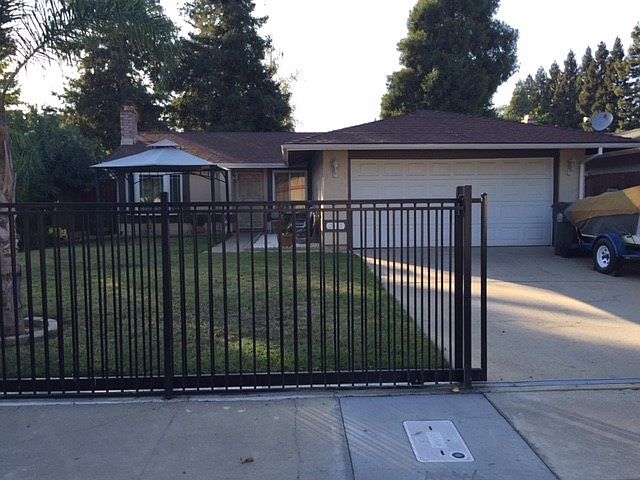 1st image of 2633 Millcreek Dr