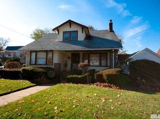 2058 Ambrose Pl, Baldwin, NY 11510