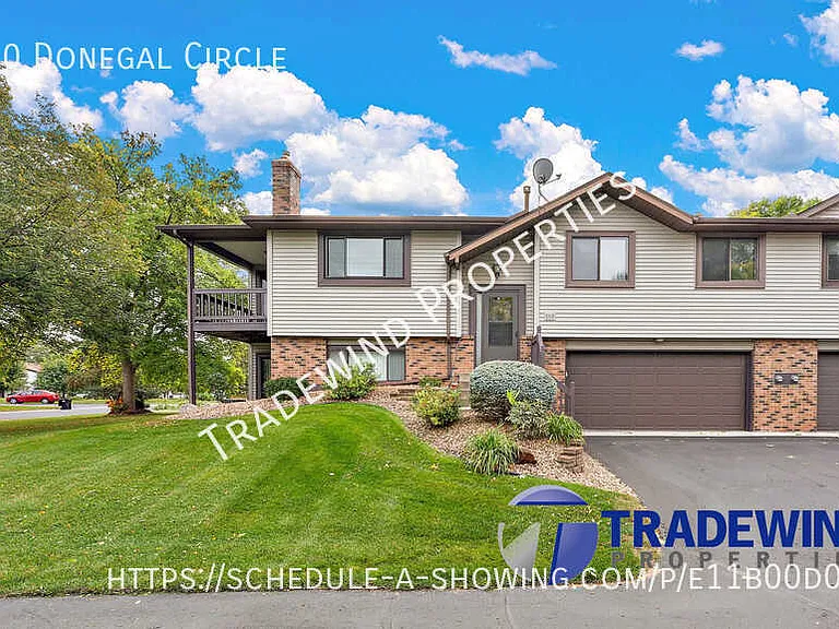 560 Donegal Cir — Photo 24