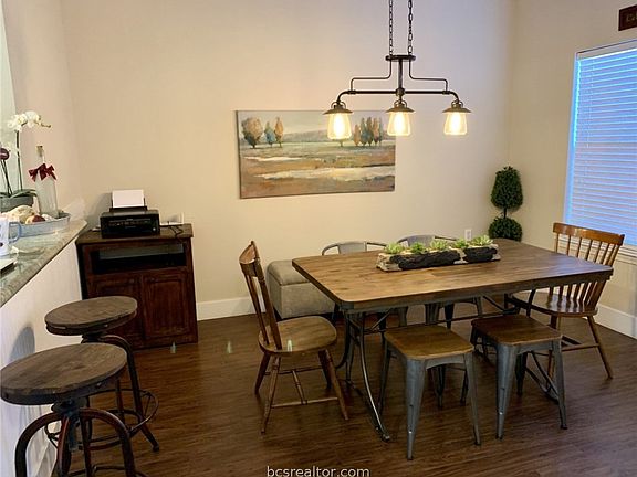 3rd image of 1229 Canyon Creek Cir