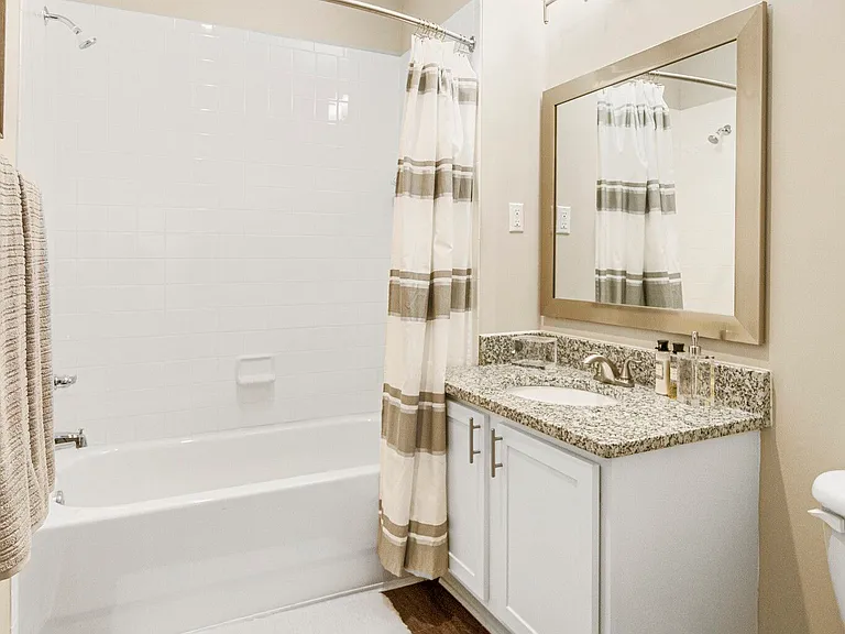 Oaks at Normandy Apartments — Photo 49