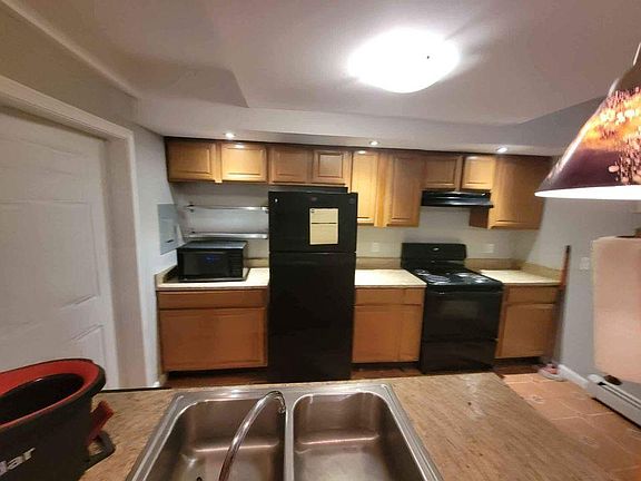 3rd image of 429 Ellsworth Ave #B