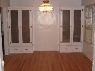 2008 Waverly Pl, Waukegan, IL 60085