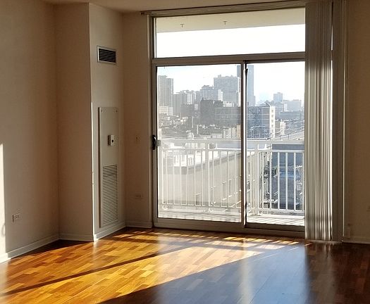 4th image of 1134 W Granville Ave APT 707