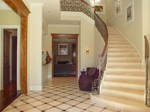 Foyer to Dining Room (L) and Lge Living Area straight ahead