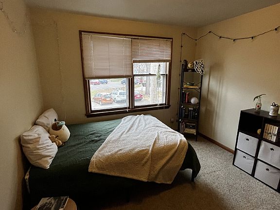 5th image of 1215 State St APT 6