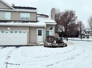 7281 Savanna Ct, Lino Lakes, MN 55014