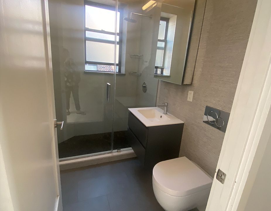 2nd image of 195 Stanton St APT 6H