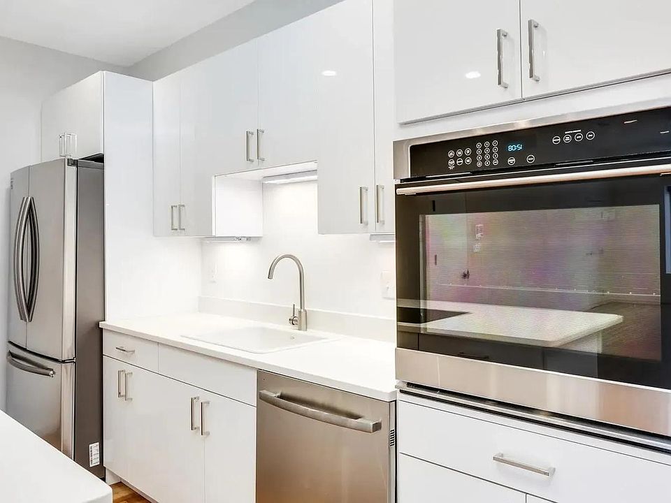 1st image of 635 C St #210
