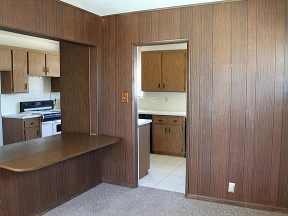 4th image of 1459 Fulton Ave