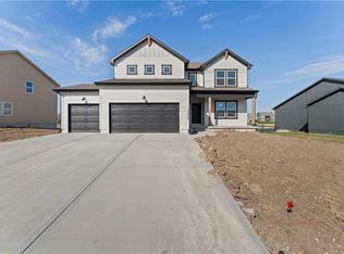 1505 SE Bailey Farms Pkwy, Lees Summit, MO 64081