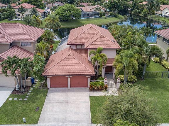 3rd image of 547 NW 39th Ave