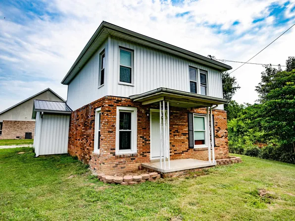 1833 W State Rte #60, Milton, WV 25541