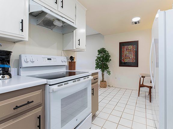 4th image of 125 W Mountain St Floor 1