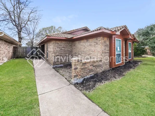 1112 Sandalwood Ln, Desoto, TX 75115