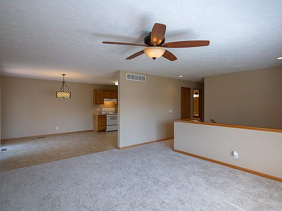 2nd image of 8649 Lexington Ave