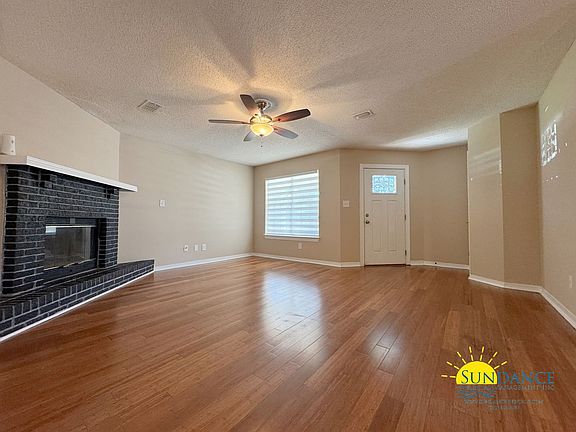 3rd image of 499 Managua Way