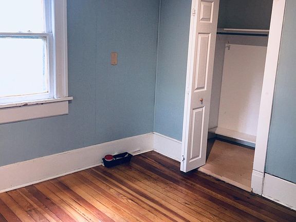 3rd image of 1904 Washington Ave