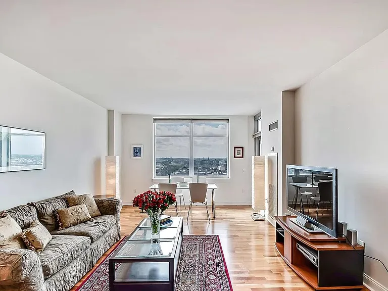 440 S Broad St #1204 — Photo 4