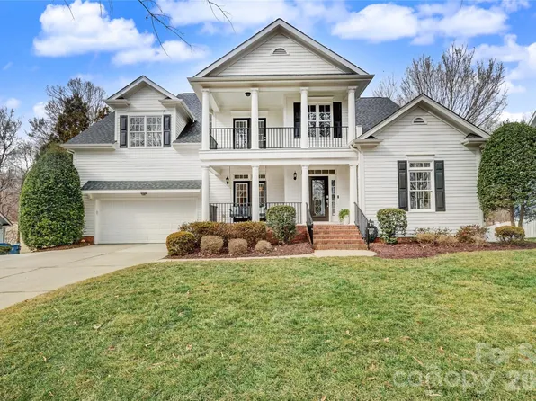 623 N Oak Dr, Huntersville, NC 28078