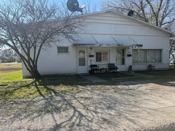 426-428 E Locust Street, Bolivar, MO 65613