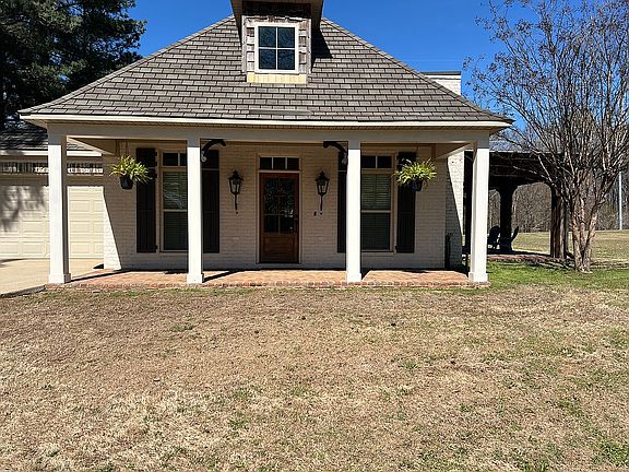 5th image of 84 Woodland Dr