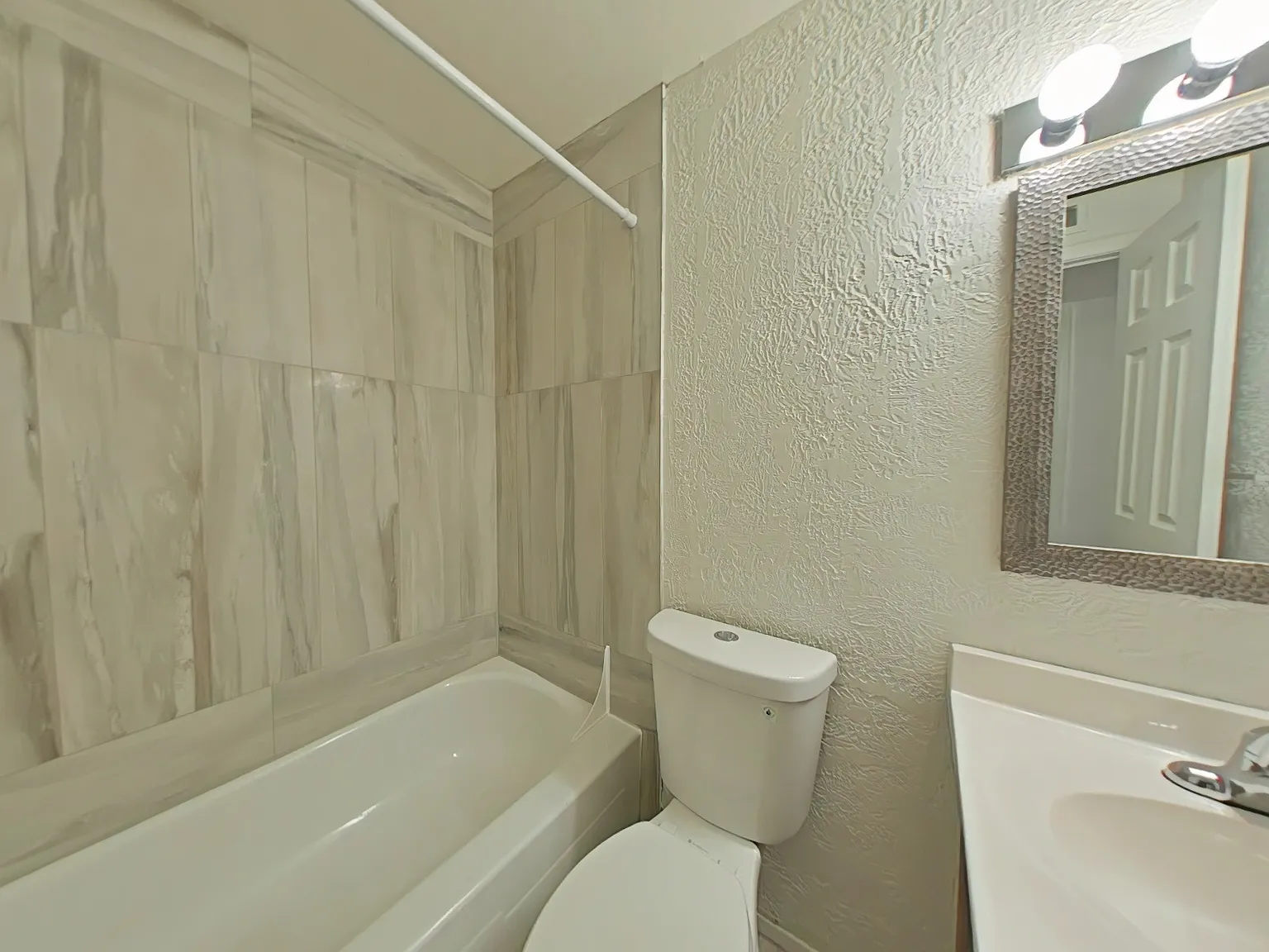 1 bed, $755 — Photo 4