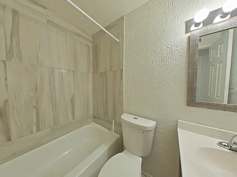 A1-525 Bell Ave #1 — Photo 4