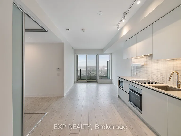 898 Portage Pkwy #3101 — Photo 4