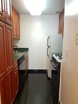 Rented by (LEGACY NOT ACTIVE) DiGiulio Group Real Estate, LLC | media 17