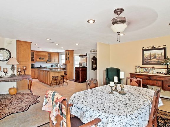 4th image of 12582 Spinnaker St