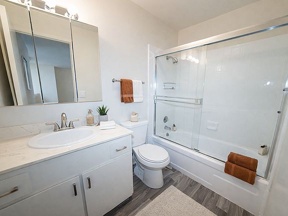 5th image of 121 41st St #0