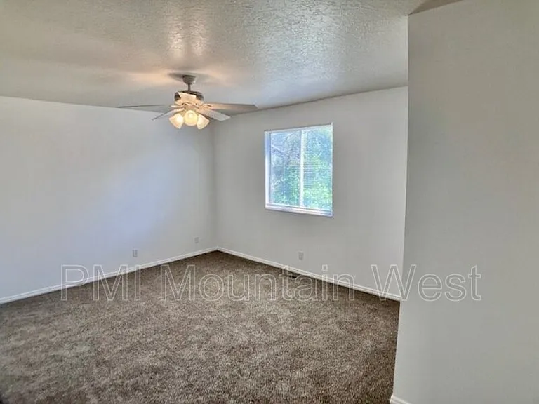2186 N 1965 E — Photo 14