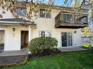 2 Bedroom Tri-plex in River Rd Neighborhood, Eugene, OR 97404