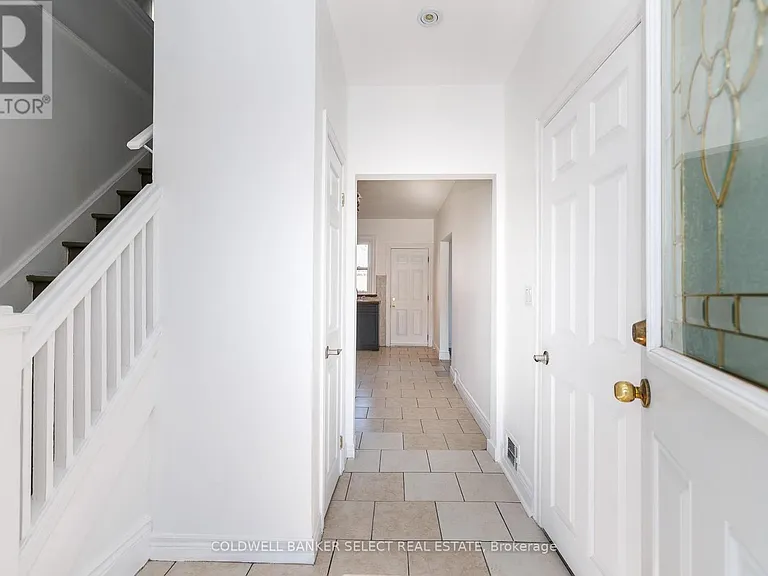 55 Frederick Ave — Photo 2