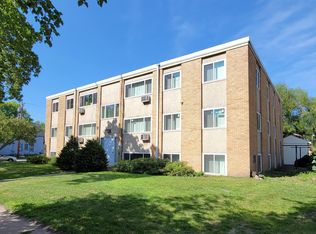 2200 7th St NE #8, Minneapolis, MN 55418
