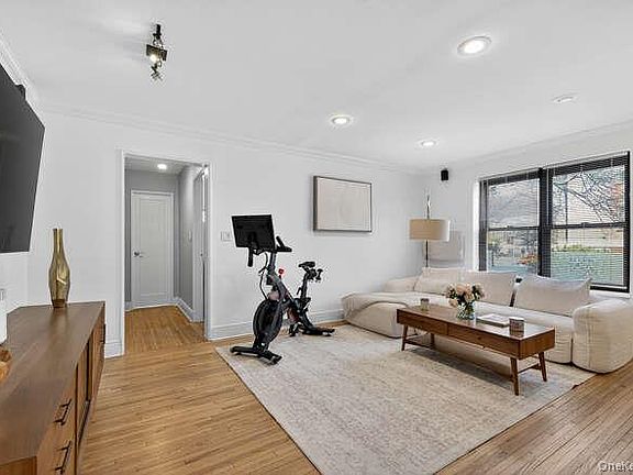 3rd image of 46 Terrace Circle #1B