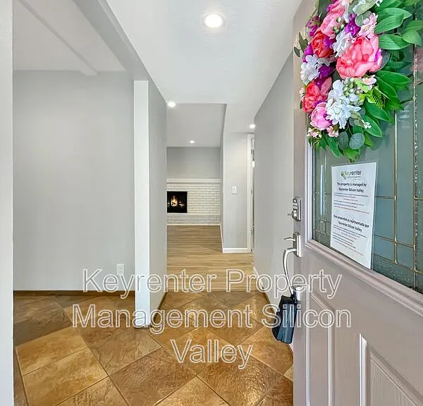 373 Redwood Ave — Photo 3