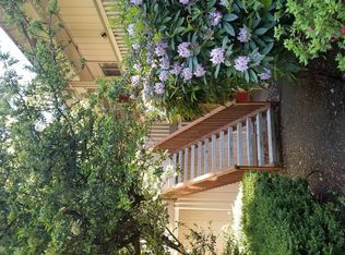 112 Regents Blvd APT 3, Fircrest, WA 98466