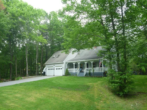 33 Oak Ridge Drive, Standish, ME 04084