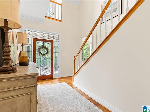 3rd image of 236 Briarwood Cir
