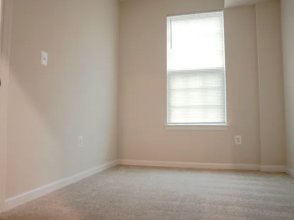(undisclosed Address), Fredericksburg, VA 22401