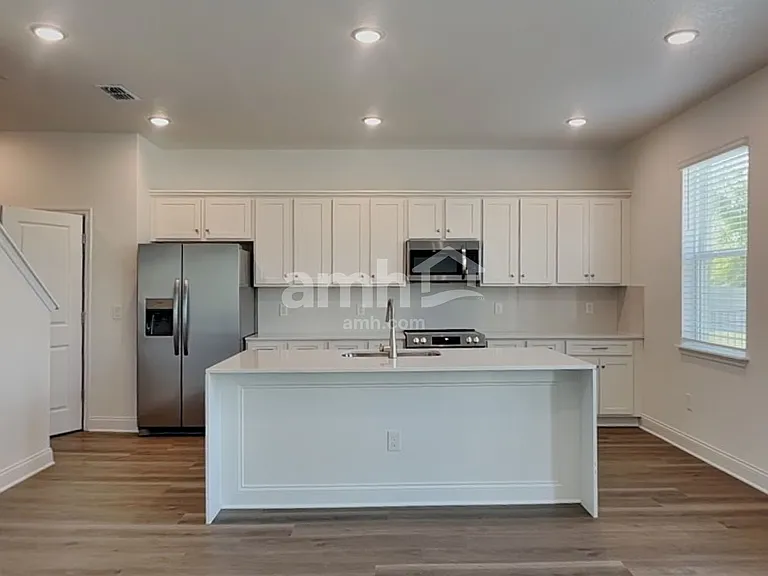 2610 Feather Crest Dr — Photo 3