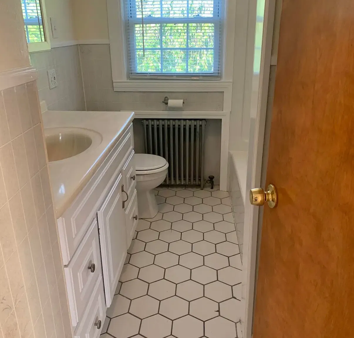 1 bed, 700 sqft, $1,600 — Photo 3