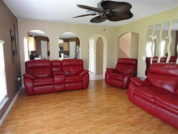 3rd image of 538 Woodland Creek Blvd