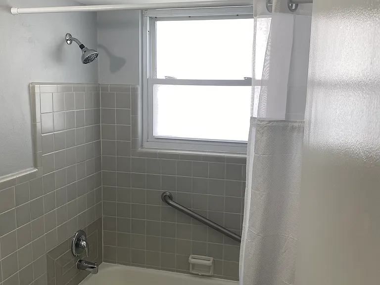 1112 N Geyer Rd — Photo 9