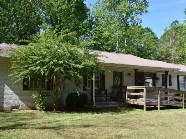 85 Moon Rd, Alexander City, AL 35010