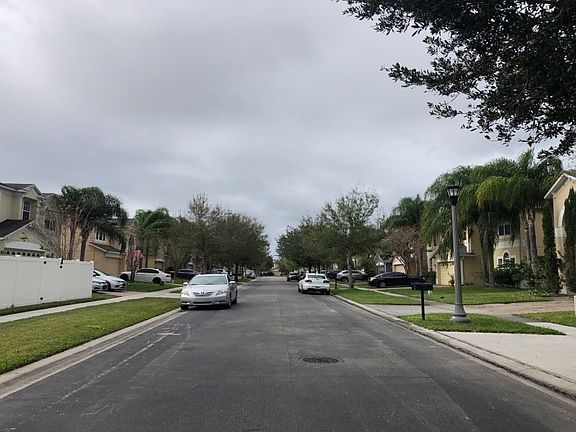 5th image of 433 Cortona Dr