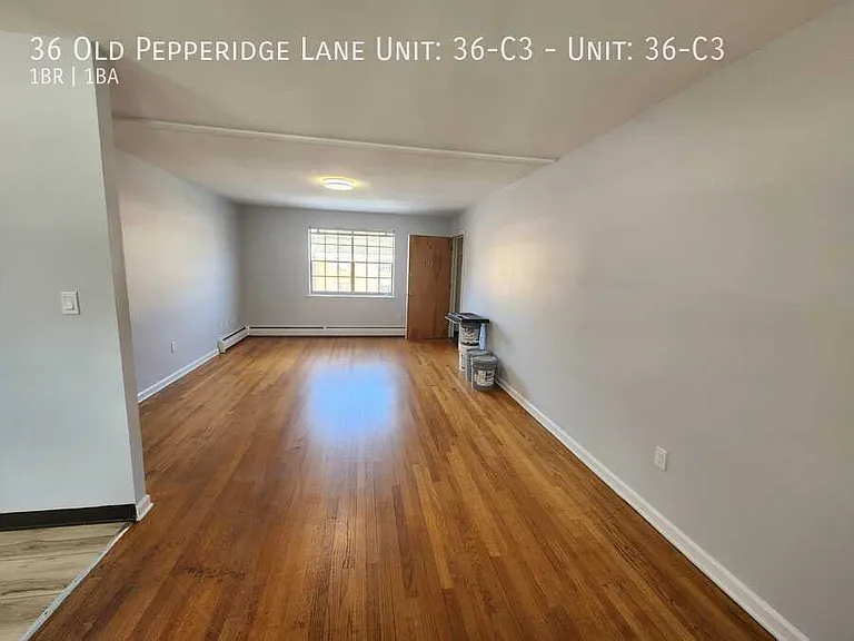 36 Old Pepperidge Ln #C3 — Photo 13